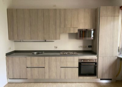 Cucina moderna installata dopo trasloco